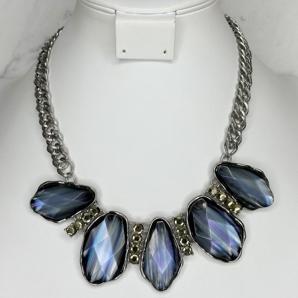 Chico's Iridescent Faceted Bib Statement Necklace Silver Tone 17.75-21.5" ✨